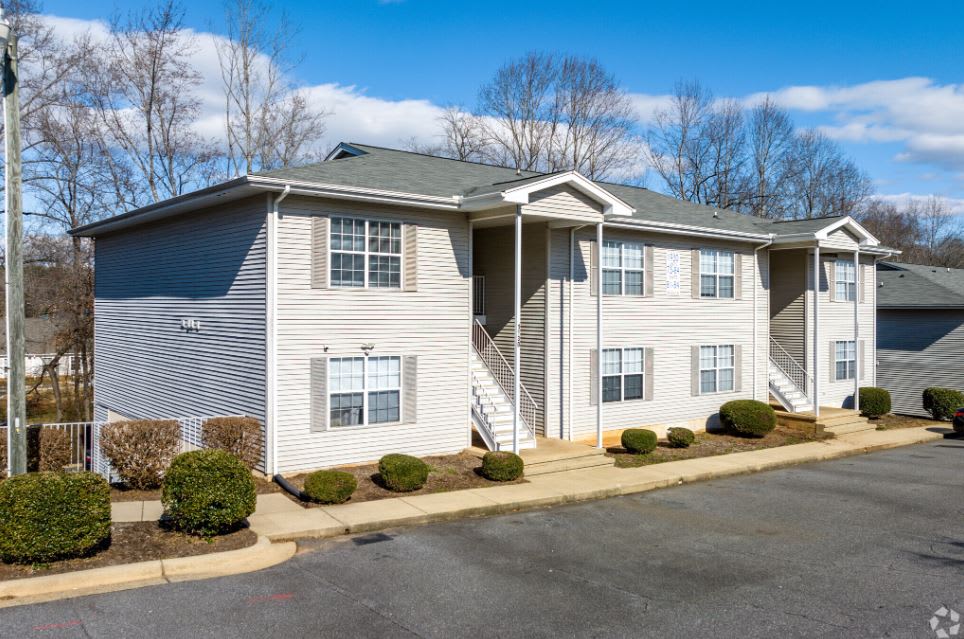 Photos and Video of Apartments on 20th in Hickory, NC